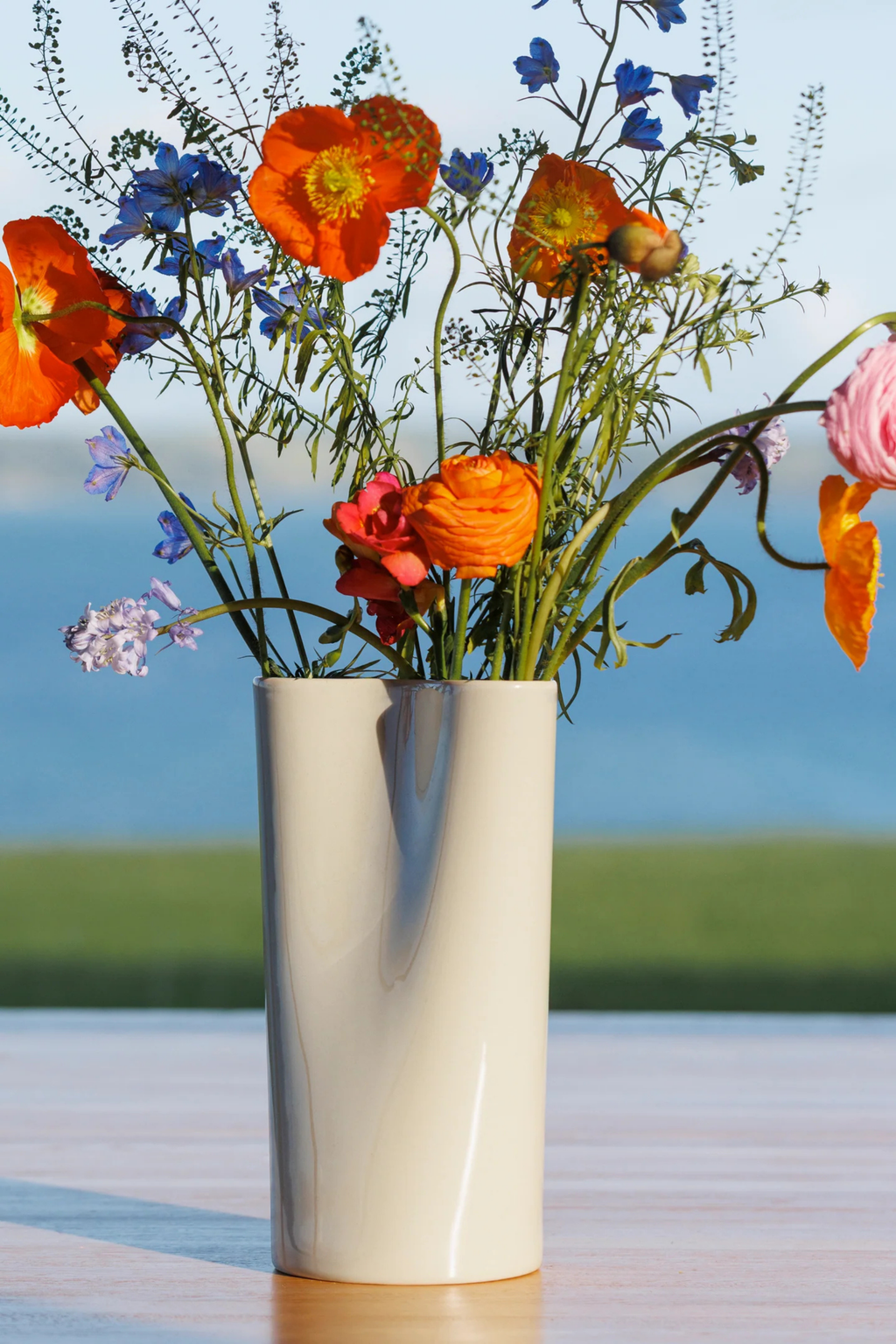 Pinch Vase - Bone