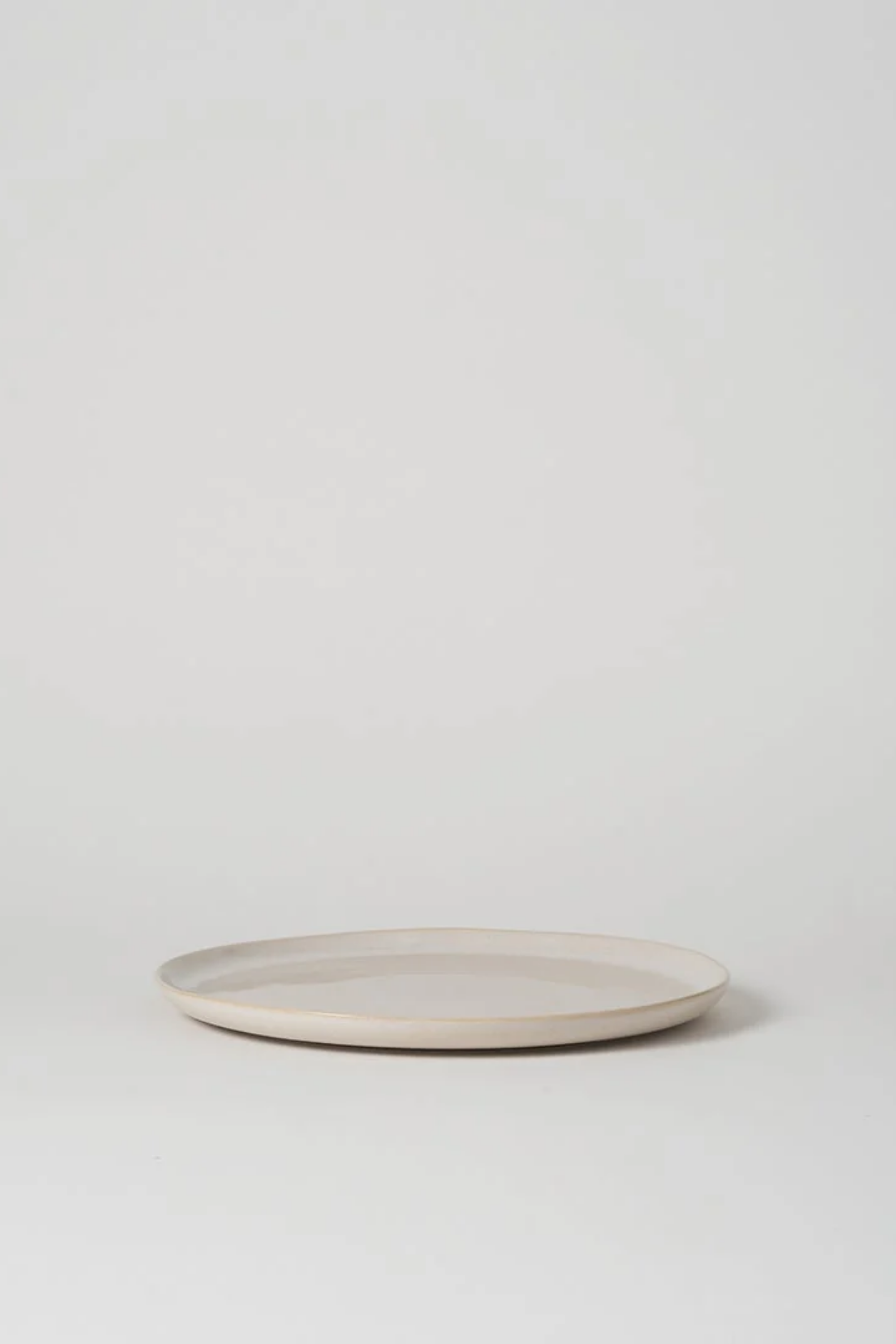 Finch Dinner Plate - White/Natural