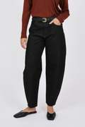 The Curve Barrel Jean