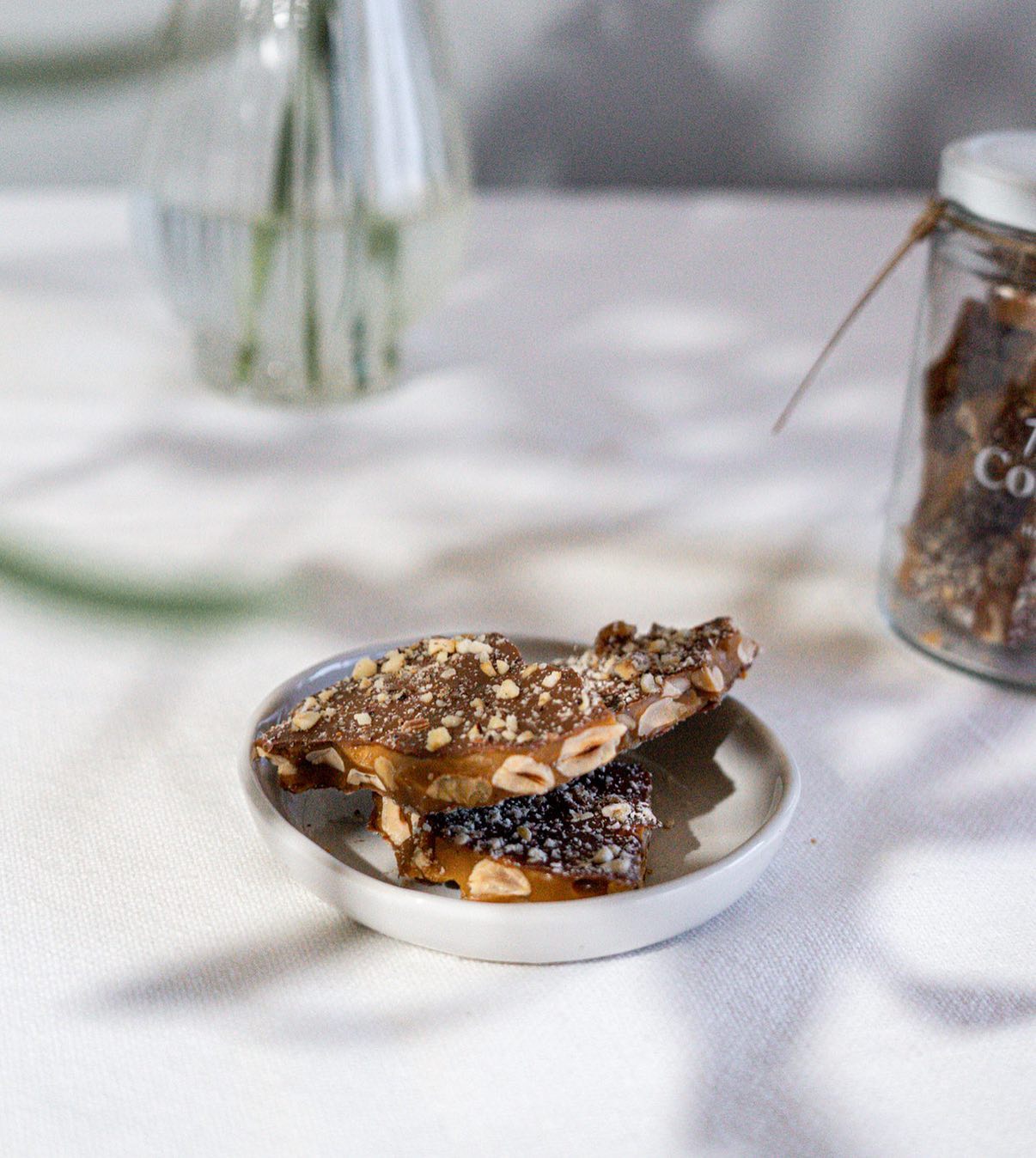 Milk Chocolate & Peanut Toffee - 85g Jar