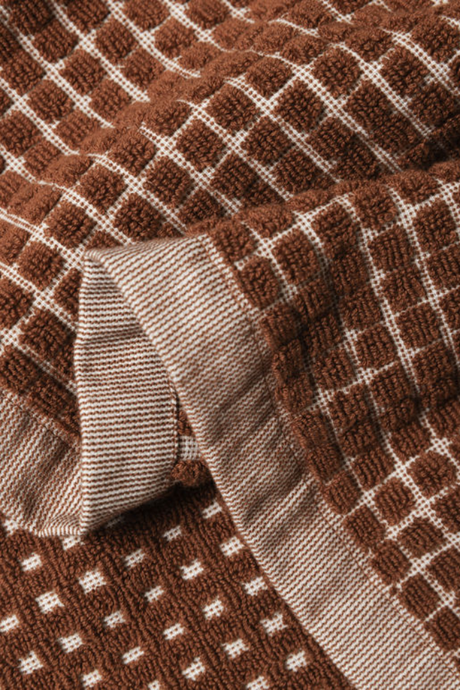 Nero Towel Range - Paprika/Cream