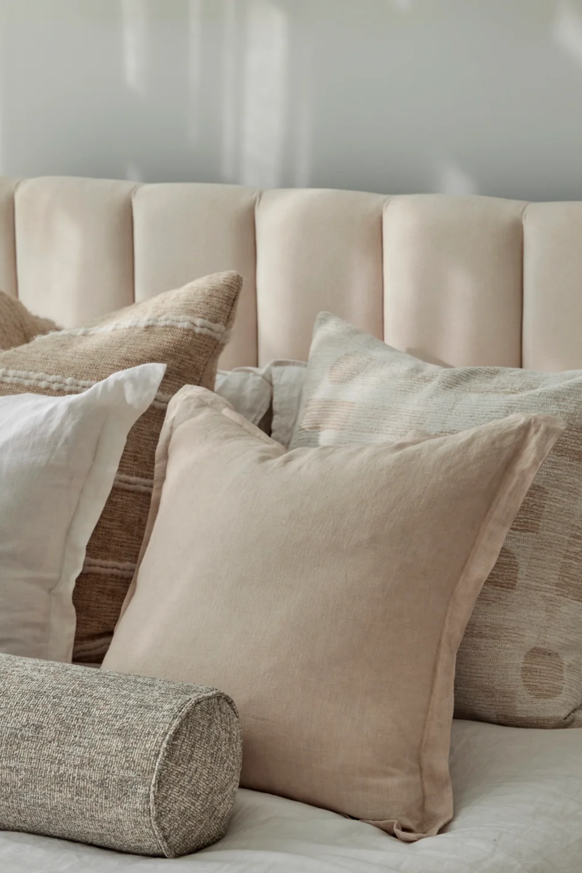 Cove Linen Cushion - Oat