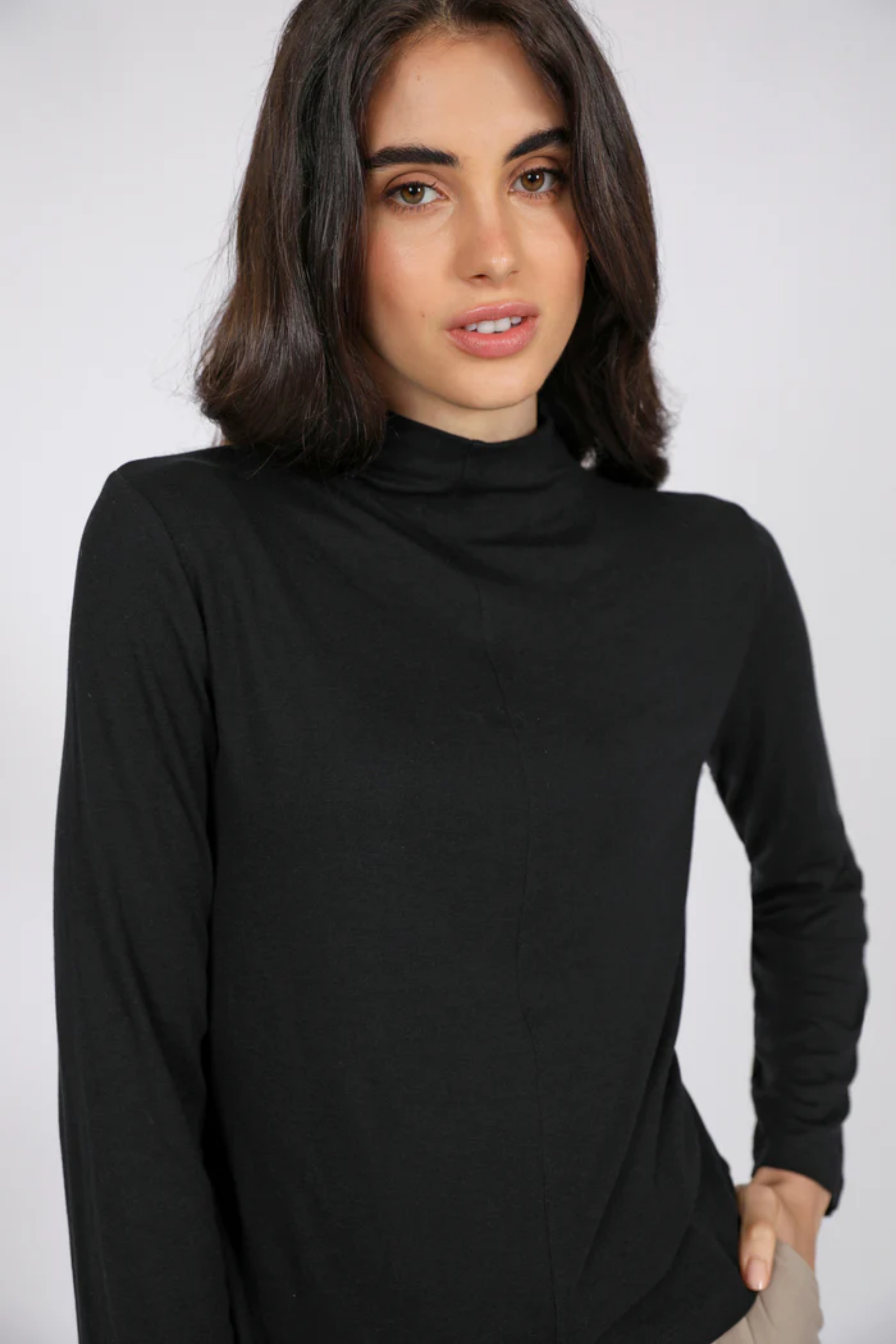 Roam Long Sleeve - Black