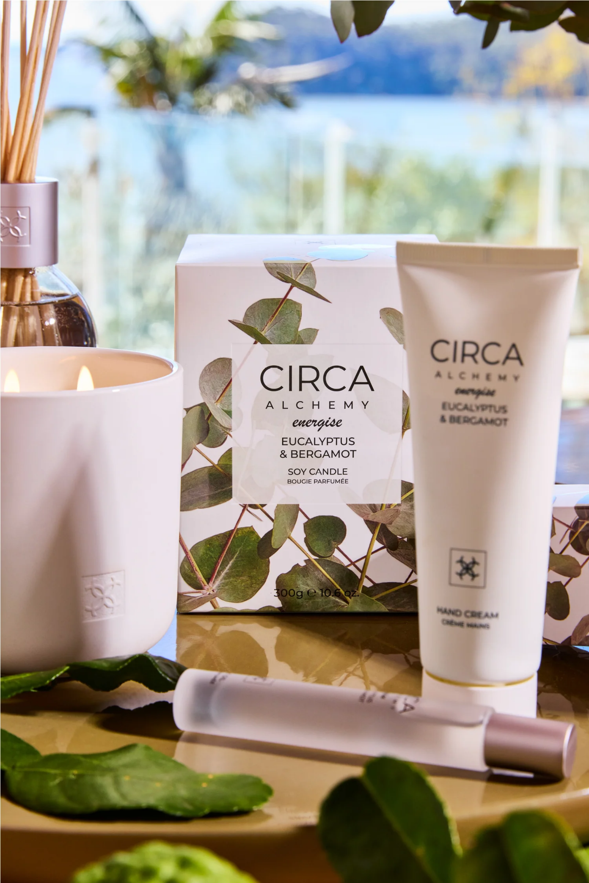 Circa Alchemy Candle - Eucalyptus and Bergamot