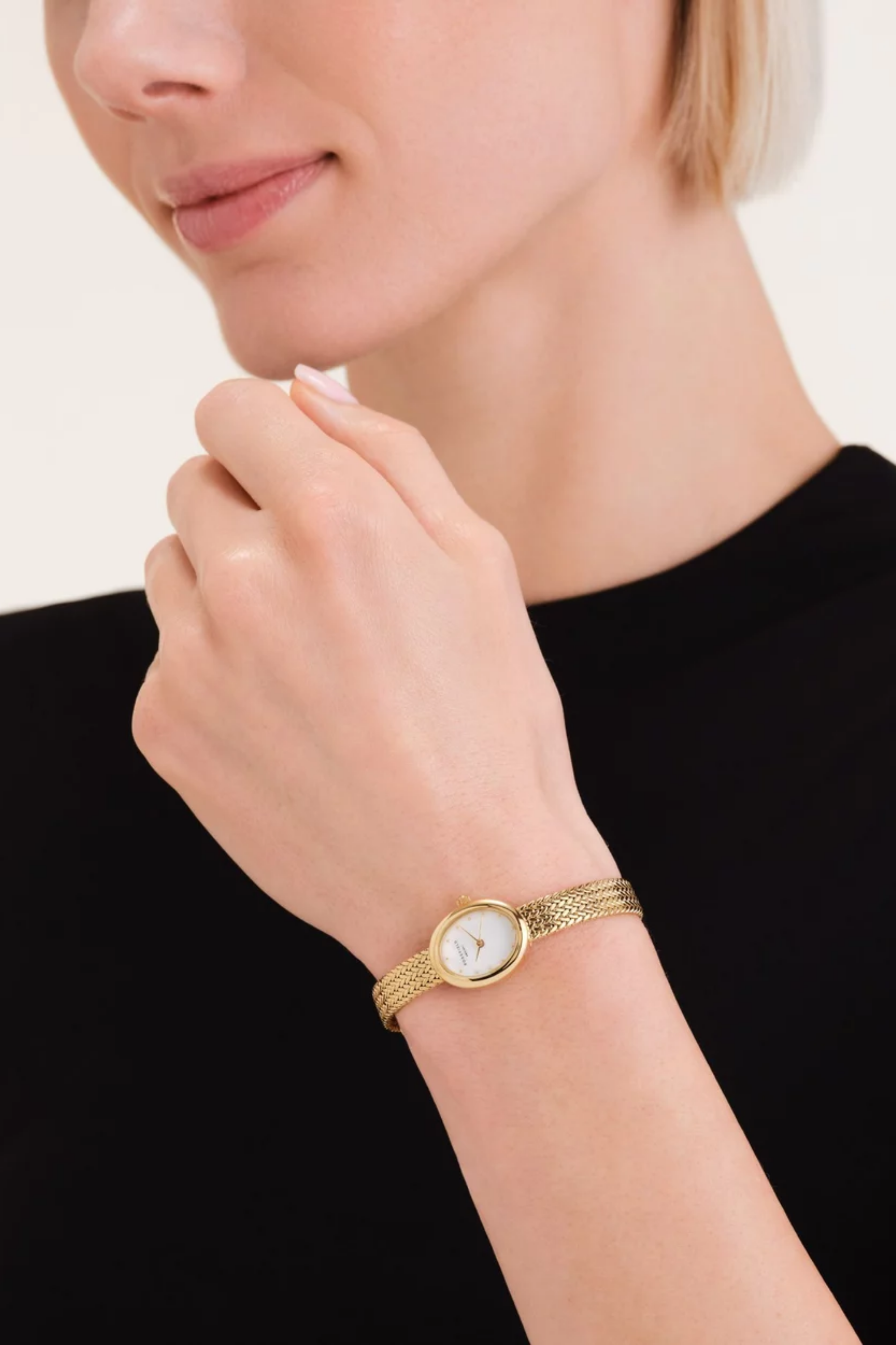 Mini Oval Watch Mesh Strap - Gold