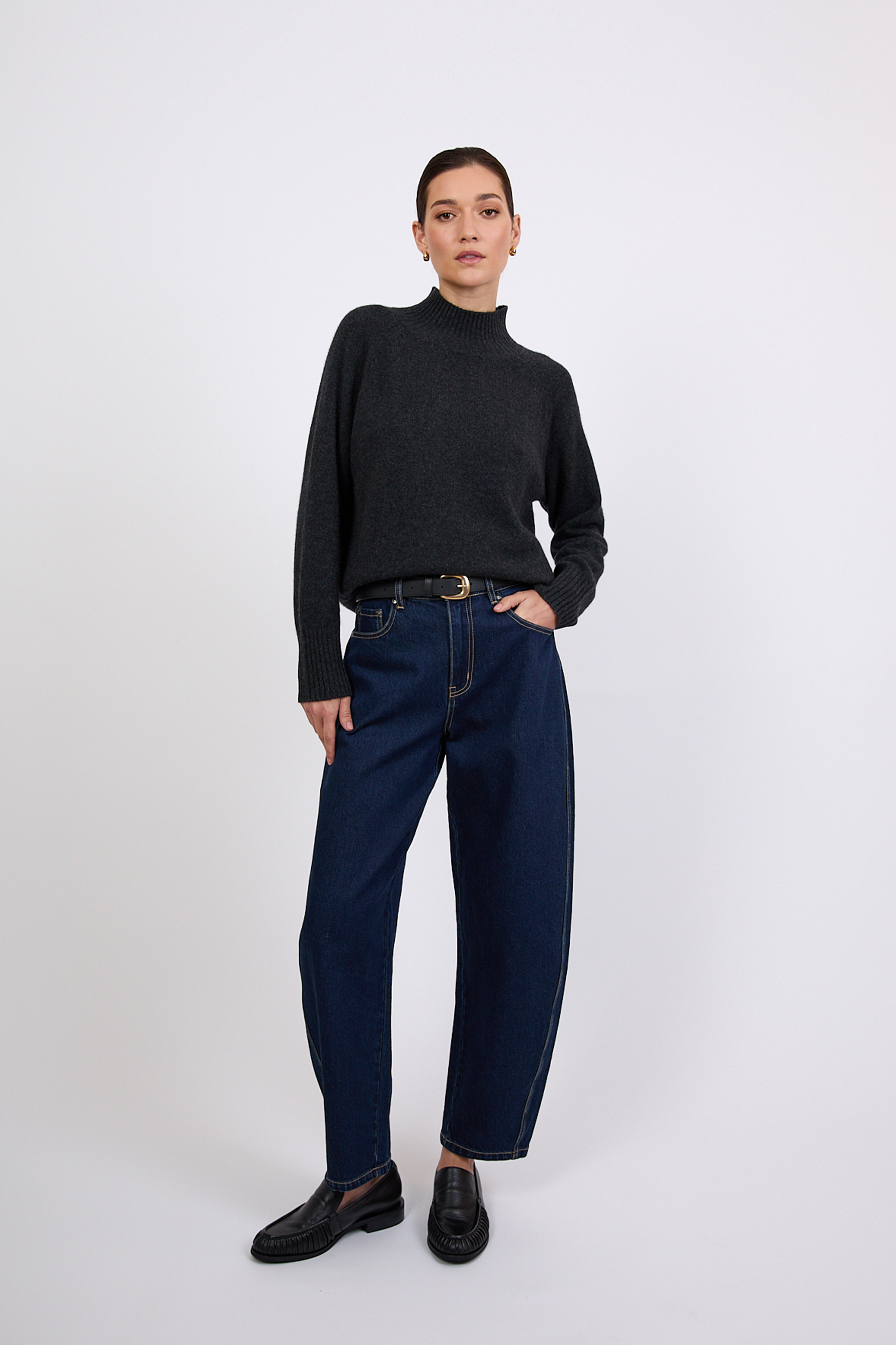 The Curve Barrel Jean