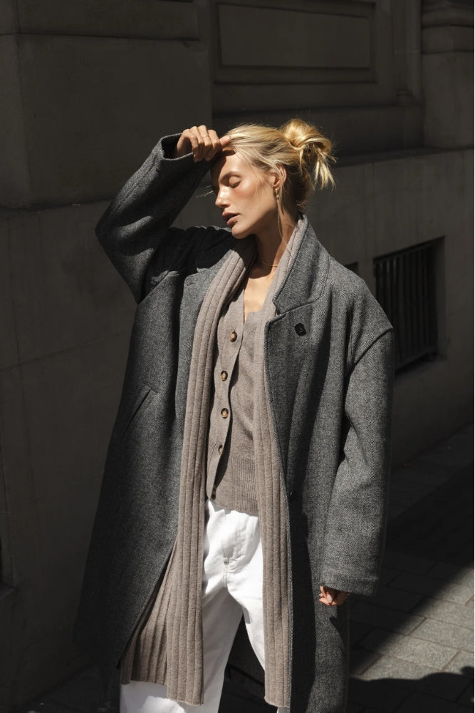 Relaxed Scarf - Donkey