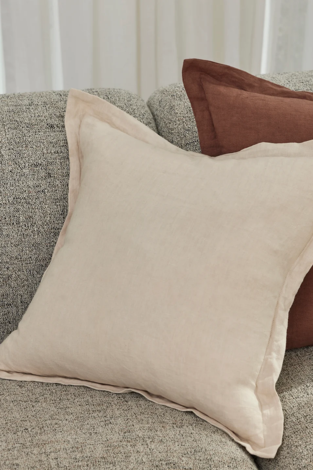 Cove Linen Cushion - Oat