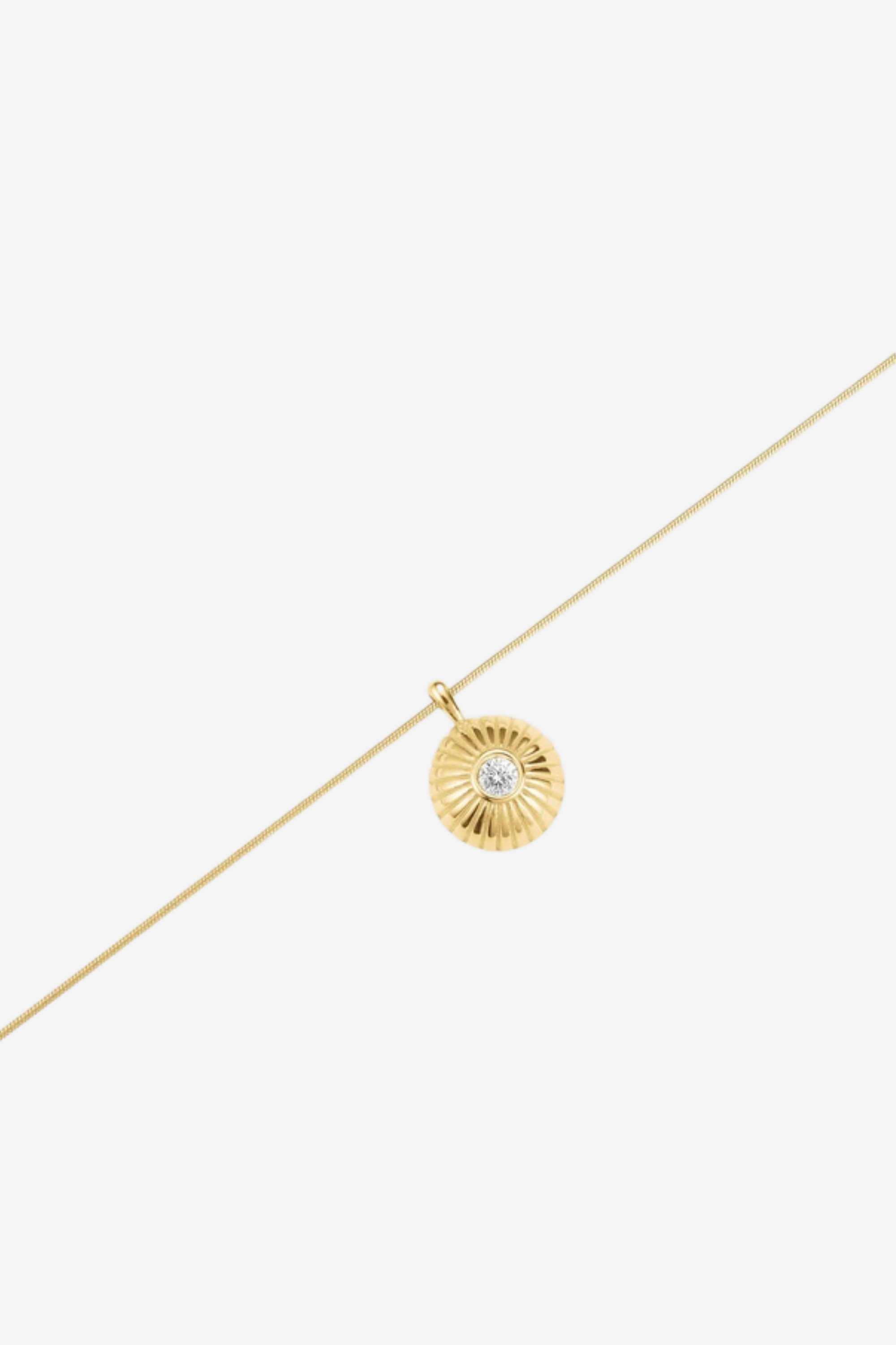 Bold Solitary Coin Necklace - Gold