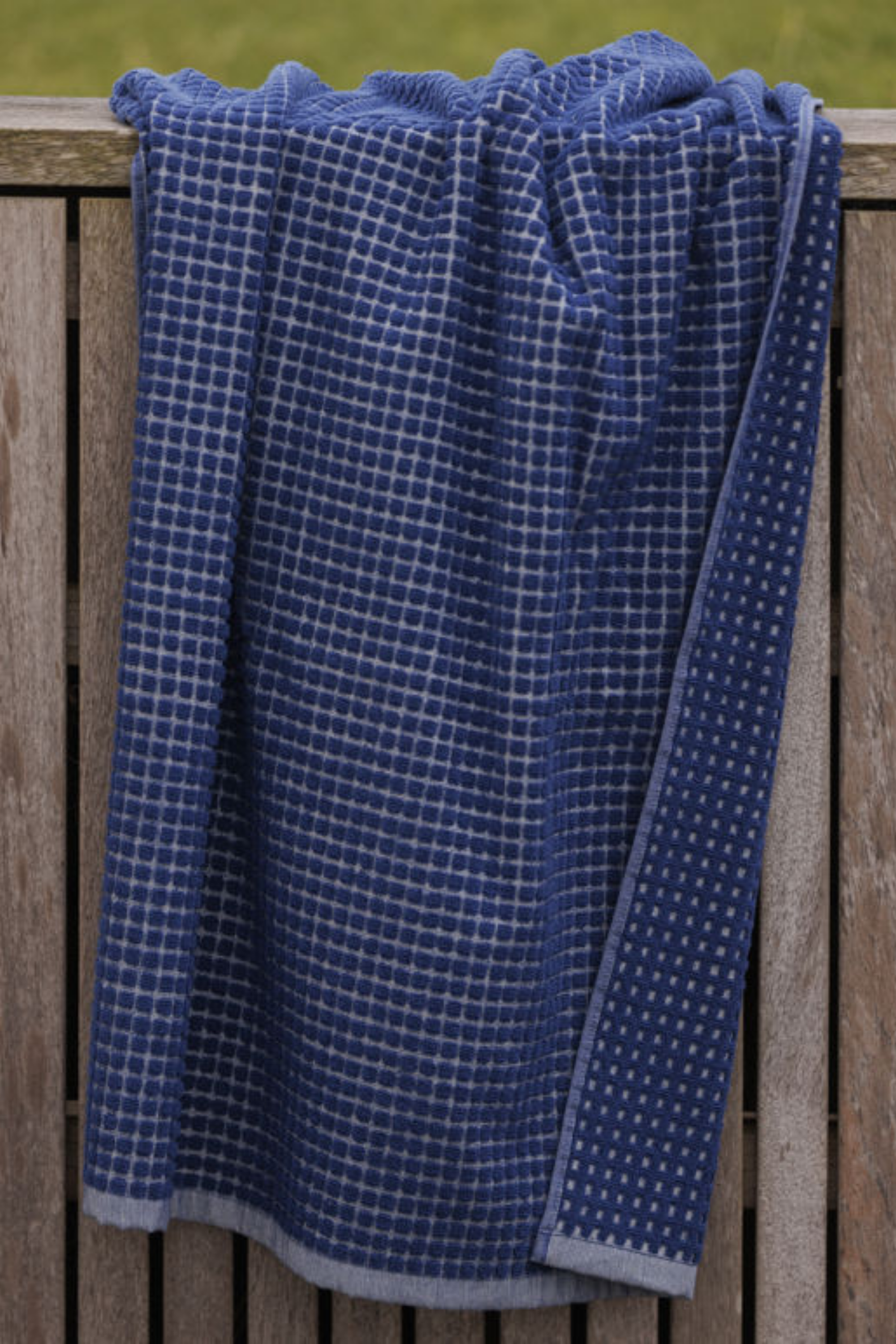 Nero Towel Range - Cobalt/Cream