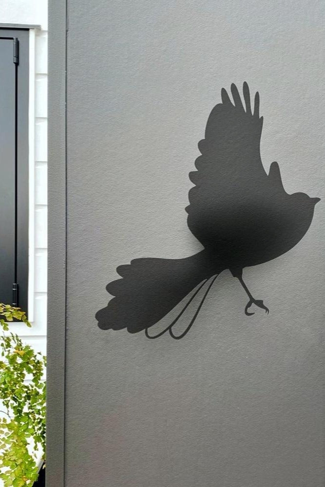 Fantail (Pīwakawaka) Silhouette