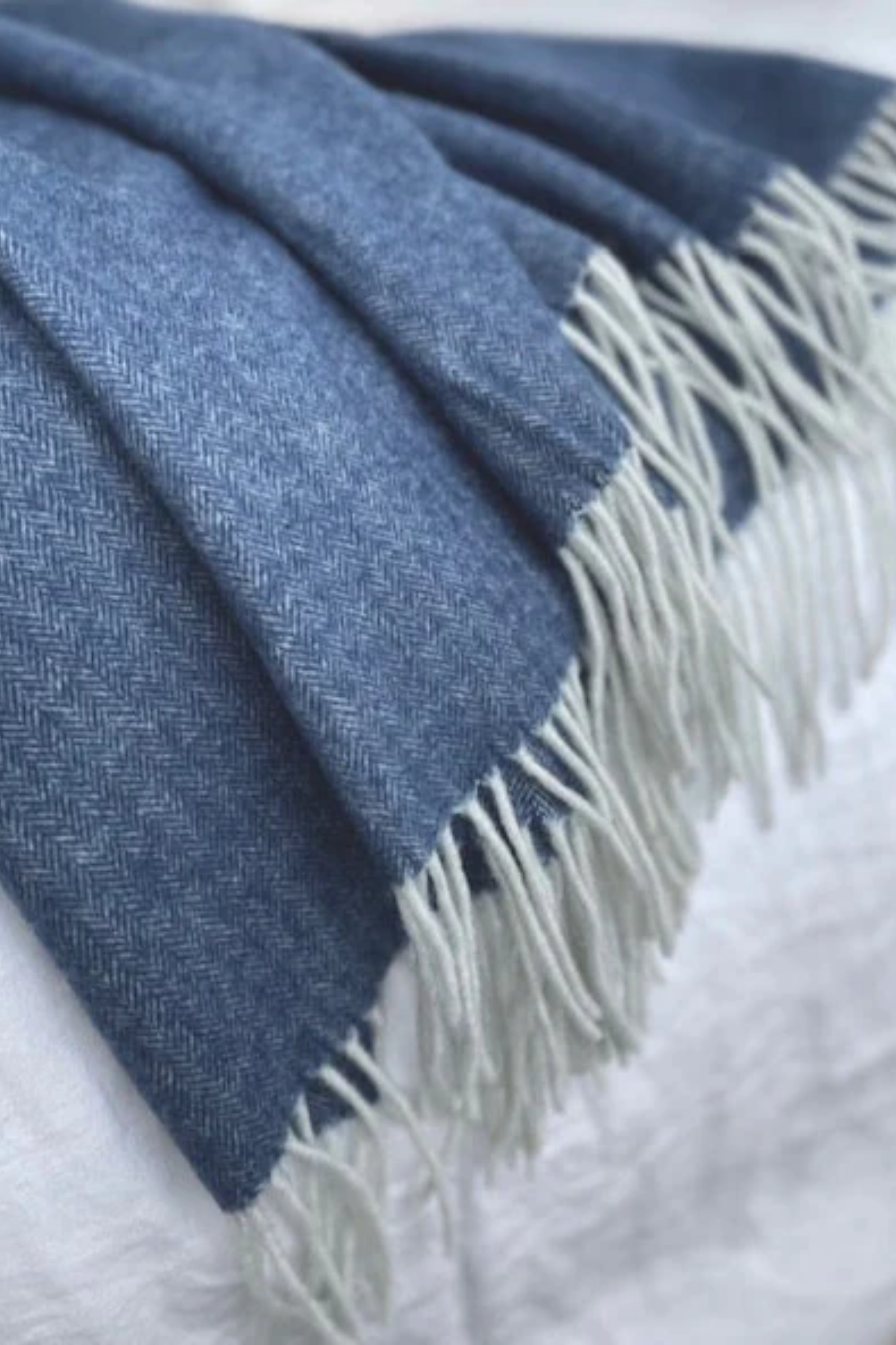 Bach Throw