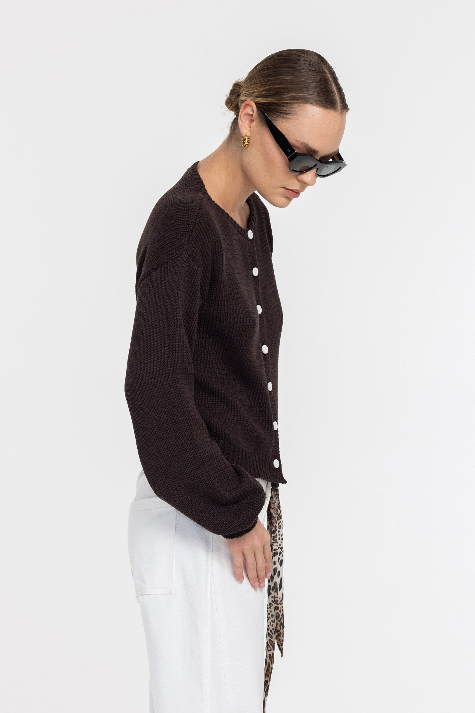 Teddy Cardi - Chocolate / White Buttons