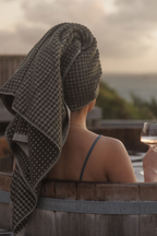 Nero Towel Range - Ivy/Cream
