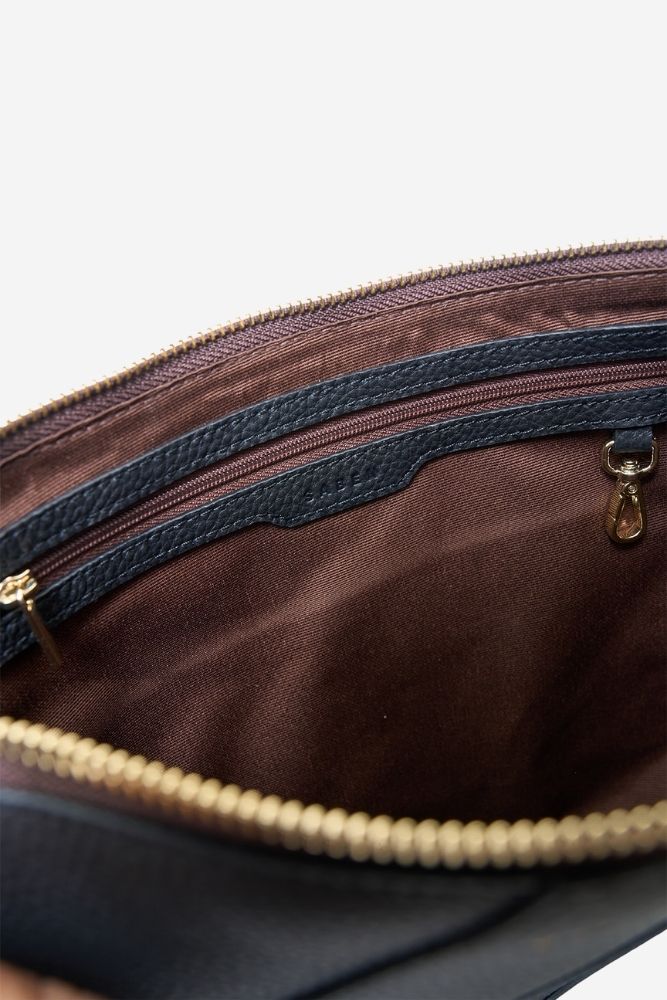 Gani Shoulder Bag