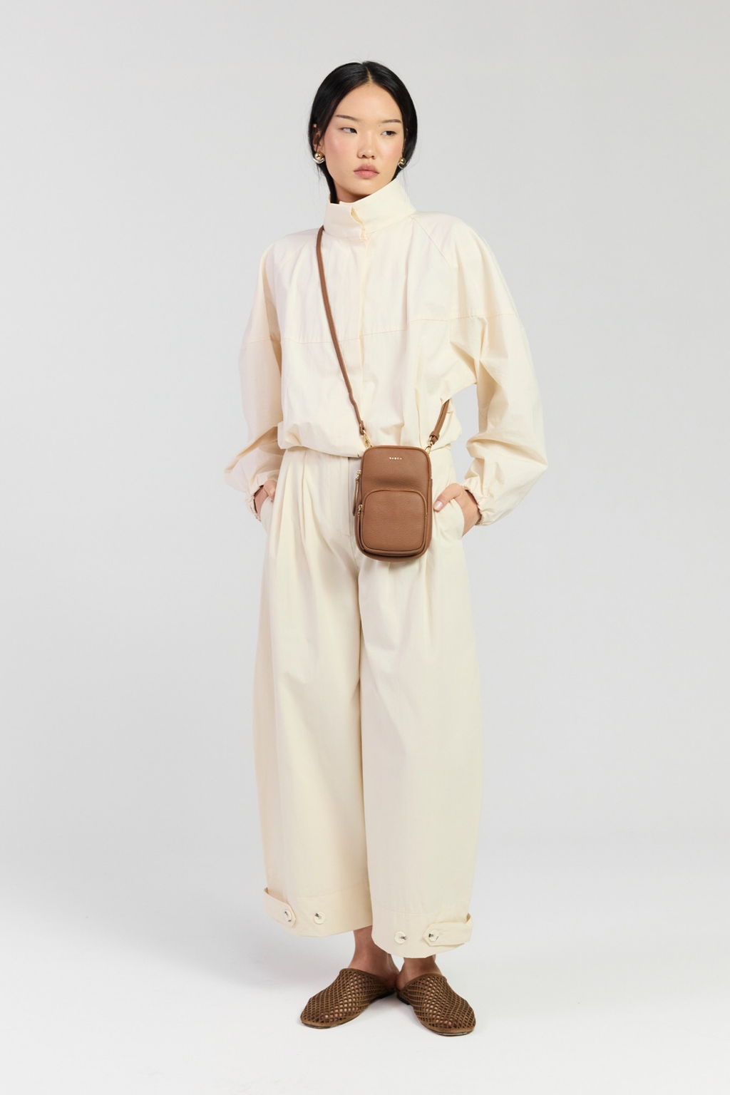 Nikko Pocket Phone Sling - Tan Luxe
