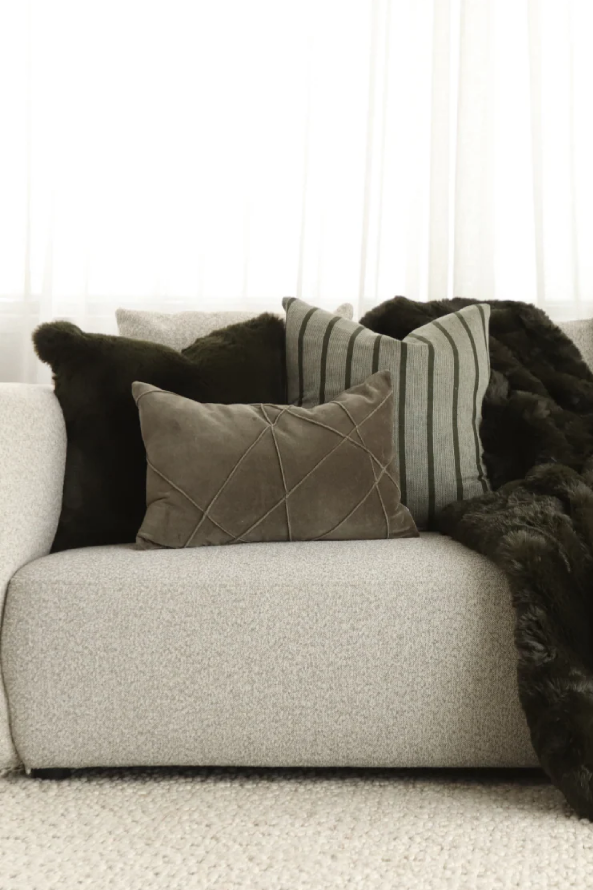 Pelage Cushion