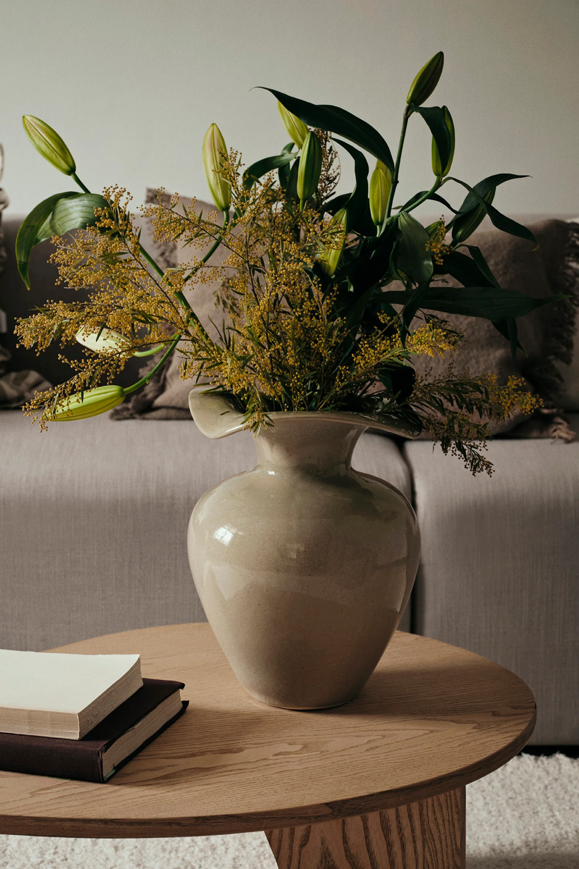 Medium Florentina Vase