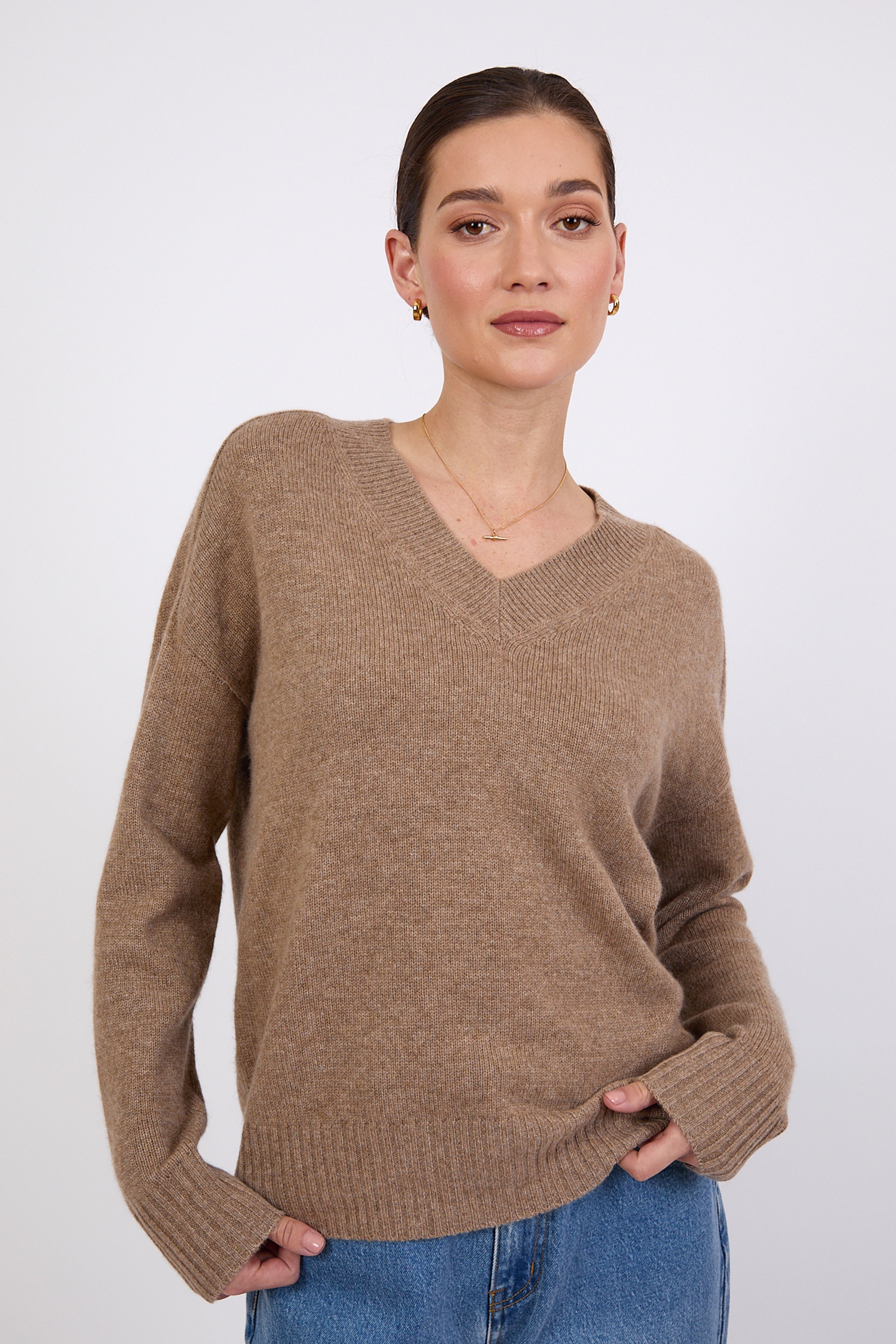 Cashmere V Neck - Nutmeg