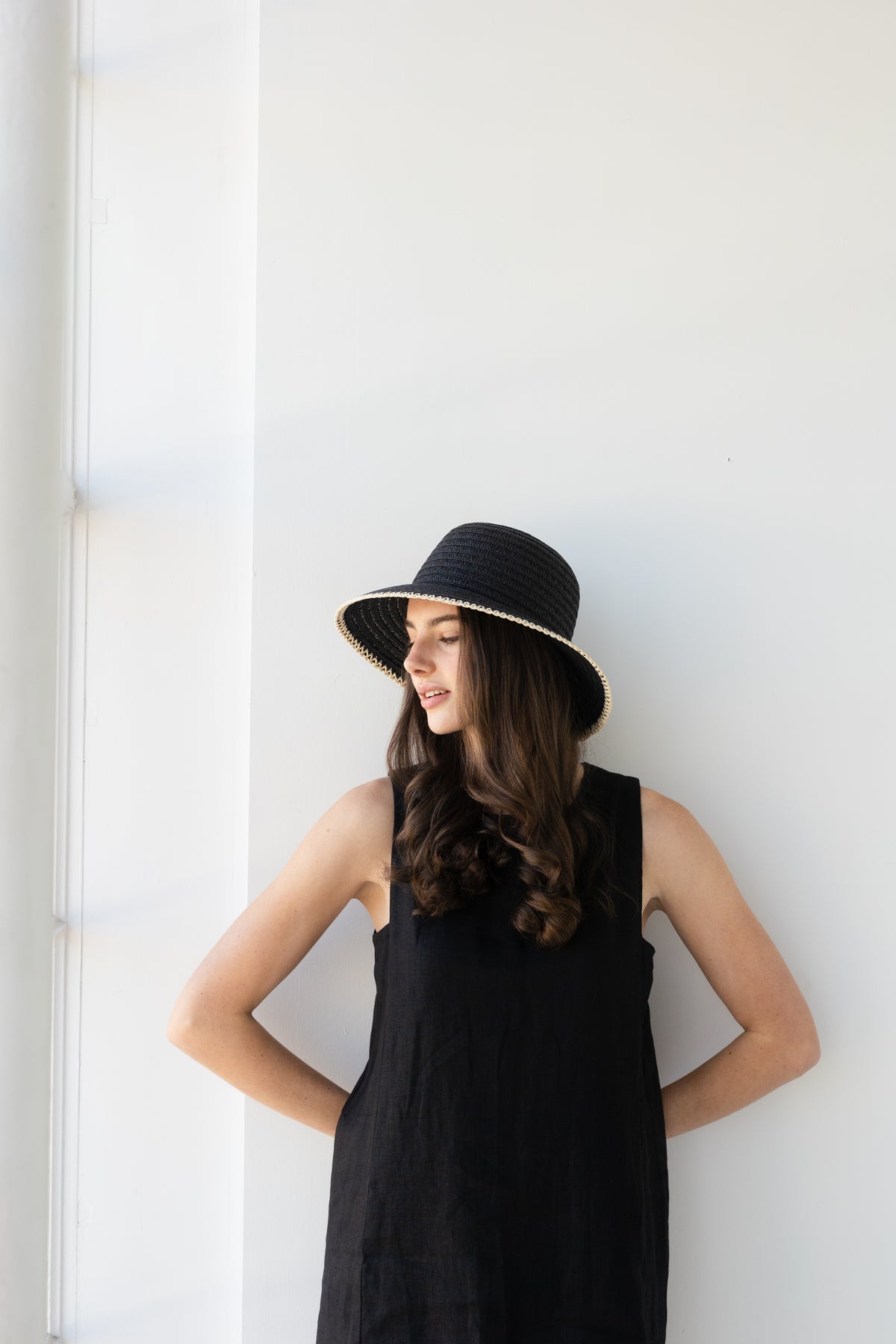 So Shady Stitch - Black/Ivory