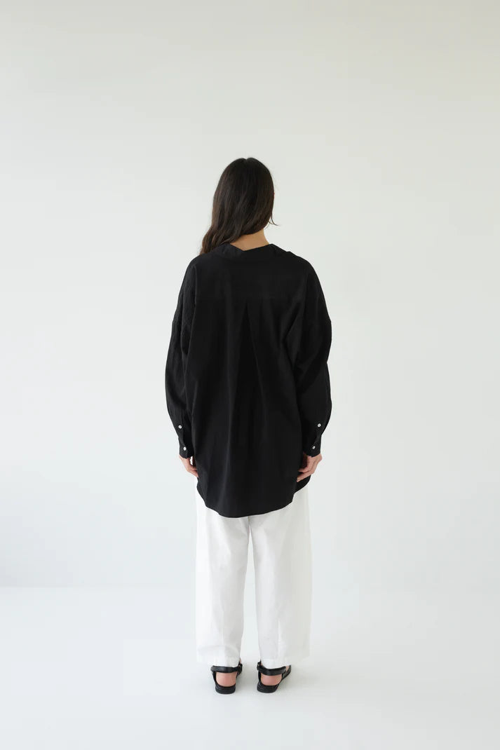 Love this shirt - black