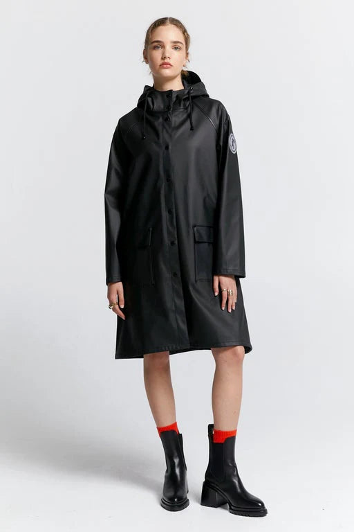 Runaway Long Raincoat - Black